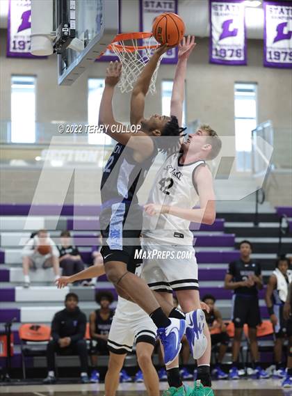 Thumbnail 3 in Real Salt Lake Academy vs. Vashon (Utah Holiday Hoopfest) photogallery.
