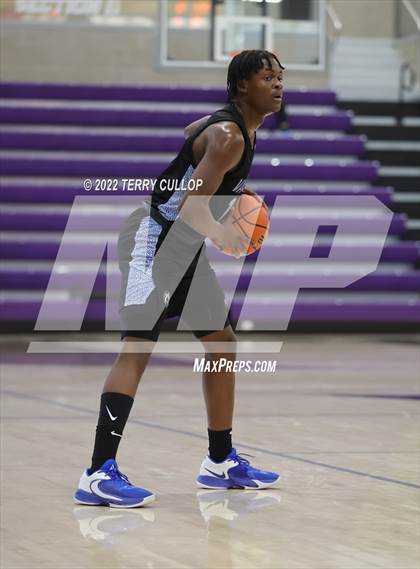 Thumbnail 3 in Real Salt Lake Academy vs. Vashon (Utah Holiday Hoopfest) photogallery.