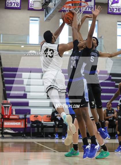 Thumbnail 3 in Real Salt Lake Academy vs. Vashon (Utah Holiday Hoopfest) photogallery.