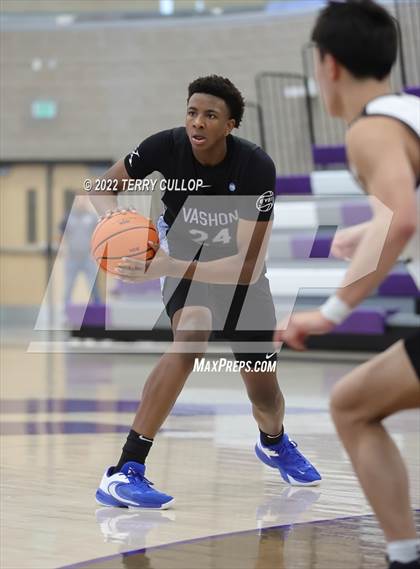 Thumbnail 2 in Real Salt Lake Academy vs. Vashon (Utah Holiday Hoopfest) photogallery.