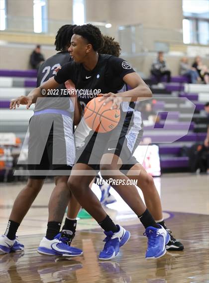 Thumbnail 2 in Real Salt Lake Academy vs. Vashon (Utah Holiday Hoopfest) photogallery.