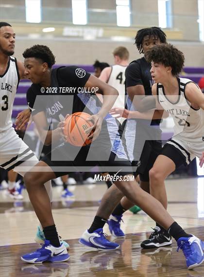 Thumbnail 3 in Real Salt Lake Academy vs. Vashon (Utah Holiday Hoopfest) photogallery.