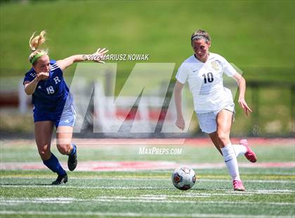 Thumbnail 2 in Stoney Creek vs Rochester (MHSAA Division I District Final) photogallery.