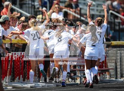 Thumbnail 1 in Stoney Creek vs Rochester (MHSAA Division I District Final) photogallery.