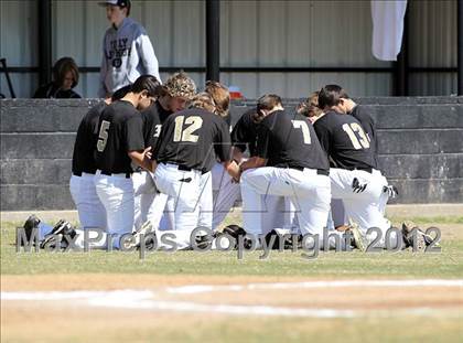 Thumbnail 1 in Italy vs Lake Worth (Ferris Tournament) photogallery.