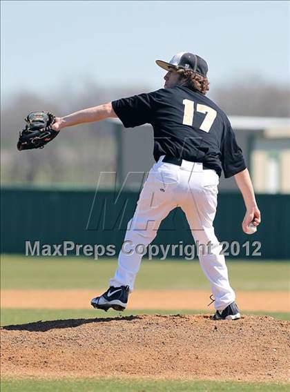 Thumbnail 3 in Italy vs Lake Worth (Ferris Tournament) photogallery.