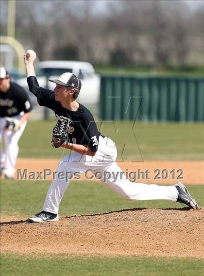 Thumbnail 3 in Italy vs Lake Worth (Ferris Tournament) photogallery.