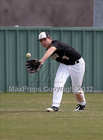 Thumbnail 3 in Italy vs Lake Worth (Ferris Tournament) photogallery.