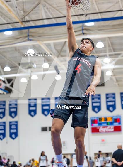Thumbnail 1 in Columbus vs Platform Elite (Mid-South Basketball Classic) photogallery.