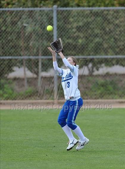Thumbnail 3 in Dana Hills vs. Los Altos (Timberwolf Classic) photogallery.