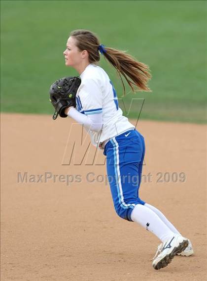 Thumbnail 3 in Dana Hills vs. Los Altos (Timberwolf Classic) photogallery.