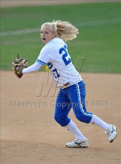 Thumbnail 3 in Dana Hills vs. Los Altos (Timberwolf Classic) photogallery.