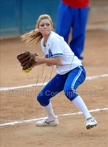 Thumbnail 3 in Dana Hills vs. Los Altos (Timberwolf Classic) photogallery.