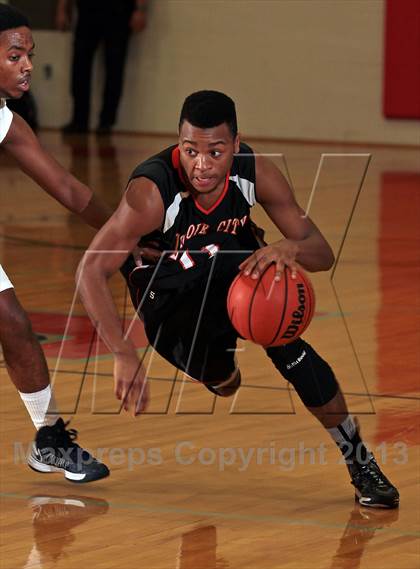 Thumbnail 1 in Lenoir City vs West (D4AAA Quarterfinals) photogallery.