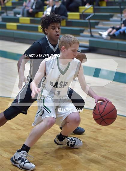 Thumbnail 2 in Hamilton vs Basha photogallery.