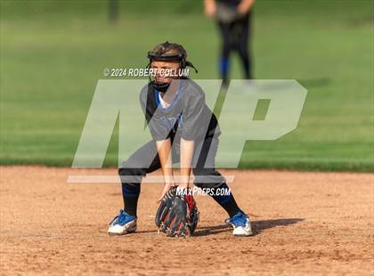 Thumbnail 3 in Bayou Academy @ Marshall Academy (Scrimmage) photogallery.