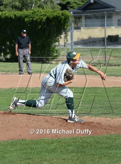 Thumbnail 3 in West @ Tehachapi photogallery.