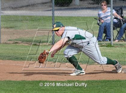 Thumbnail 2 in West @ Tehachapi photogallery.