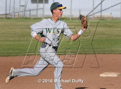 Thumbnail 2 in West @ Tehachapi photogallery.