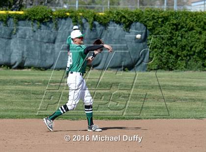 Thumbnail 1 in West @ Tehachapi photogallery.