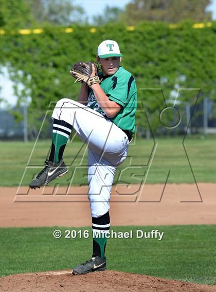 Thumbnail 3 in West @ Tehachapi photogallery.
