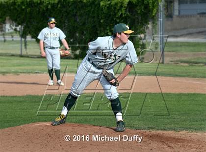 Thumbnail 2 in West @ Tehachapi photogallery.
