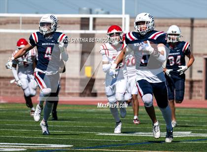 Thumbnail 2 in Chaparral vs Regis photogallery.