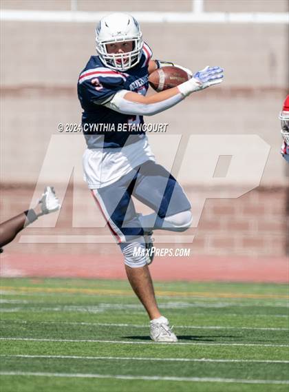 Thumbnail 1 in Chaparral vs Regis photogallery.