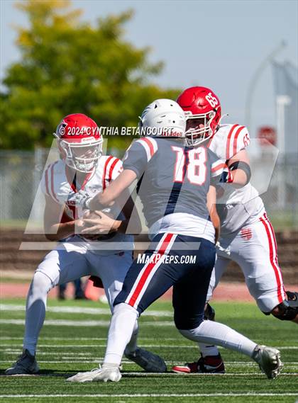 Thumbnail 2 in Chaparral vs Regis photogallery.