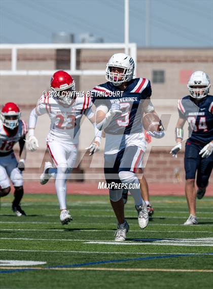 Thumbnail 3 in Chaparral vs Regis photogallery.