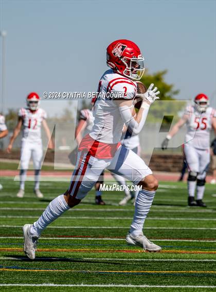 Thumbnail 2 in Chaparral vs Regis photogallery.