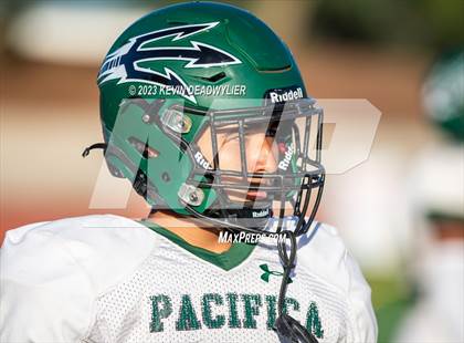 Thumbnail 3 in Pacifica @ Moorpark photogallery.