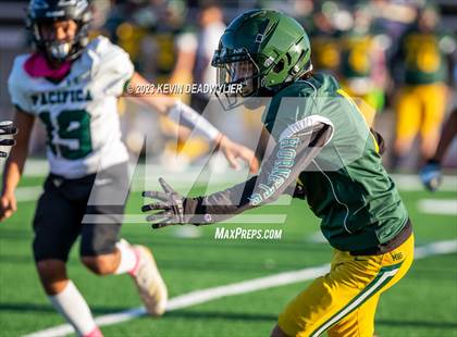 Thumbnail 3 in Pacifica @ Moorpark photogallery.