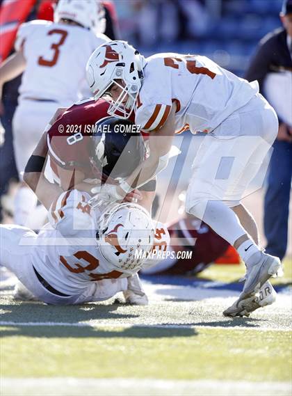 Thumbnail 3 in Mead vs. Fort Morgan (CHSAA 3A Final) photogallery.