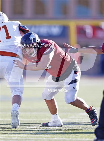 Thumbnail 2 in Mead vs. Fort Morgan (CHSAA 3A Final) photogallery.