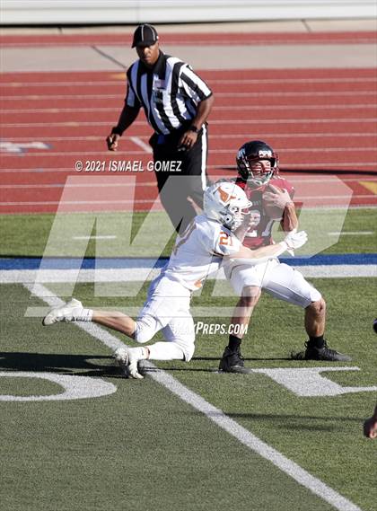 Thumbnail 2 in Mead vs. Fort Morgan (CHSAA 3A Final) photogallery.