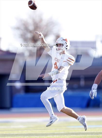 Thumbnail 2 in Mead vs. Fort Morgan (CHSAA 3A Final) photogallery.