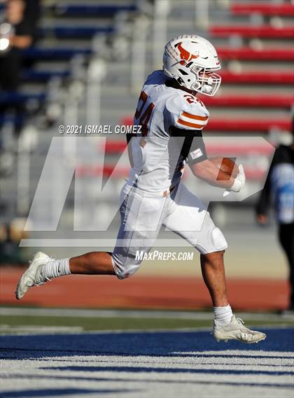 Thumbnail 3 in Mead vs. Fort Morgan (CHSAA 3A Final) photogallery.