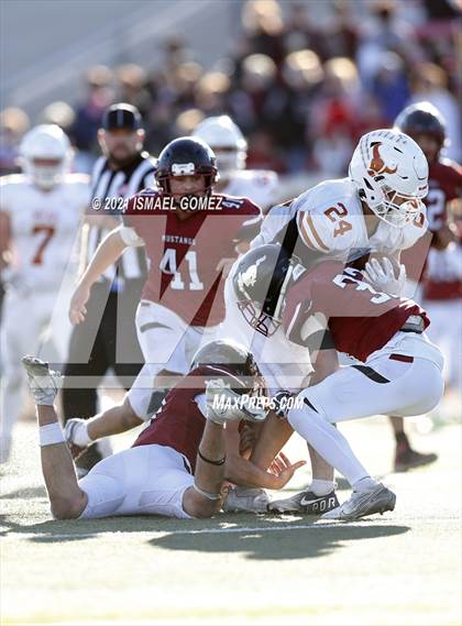 Thumbnail 1 in Mead vs. Fort Morgan (CHSAA 3A Final) photogallery.