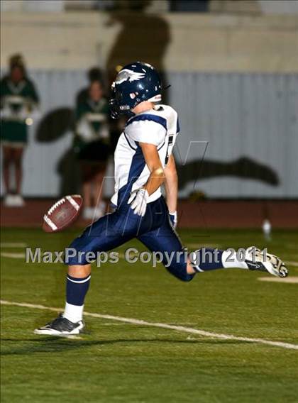 Thumbnail 2 in Brentwood vs. St. Monica photogallery.