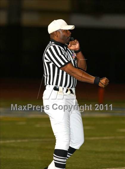 Thumbnail 2 in Brentwood vs. St. Monica photogallery.