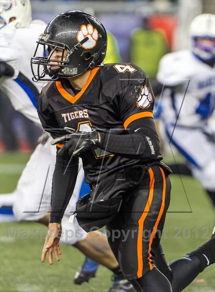 Thumbnail 1 in South Hadley vs. Wahconah Regional (MIAA Division 2 West Final) photogallery.