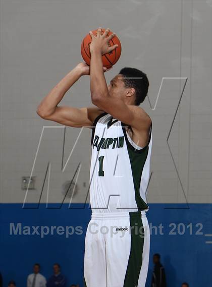 Thumbnail 1 in New Hampton School vs Hargrave Military Academy photogallery.