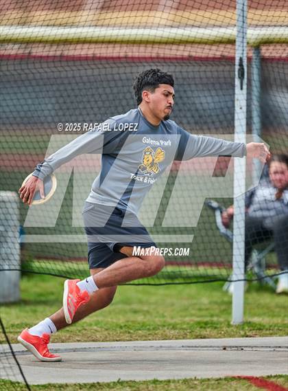 Thumbnail 1 in Spartan Relays (Discus) photogallery.