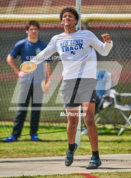 Thumbnail 2 in Spartan Relays (Discus) photogallery.