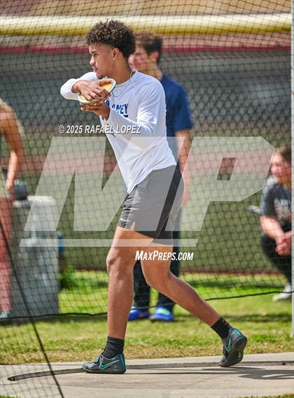 Thumbnail 2 in Spartan Relays (Discus) photogallery.