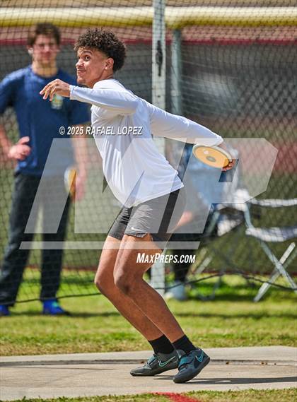 Thumbnail 1 in Spartan Relays (Discus) photogallery.