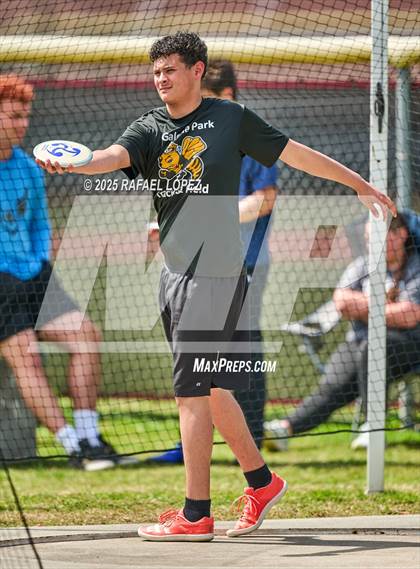 Thumbnail 3 in Spartan Relays (Discus) photogallery.