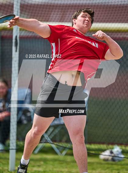 Thumbnail 1 in Spartan Relays (Discus) photogallery.