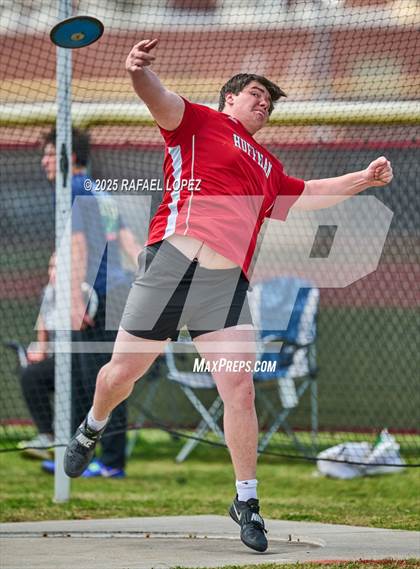 Thumbnail 1 in Spartan Relays (Discus) photogallery.
